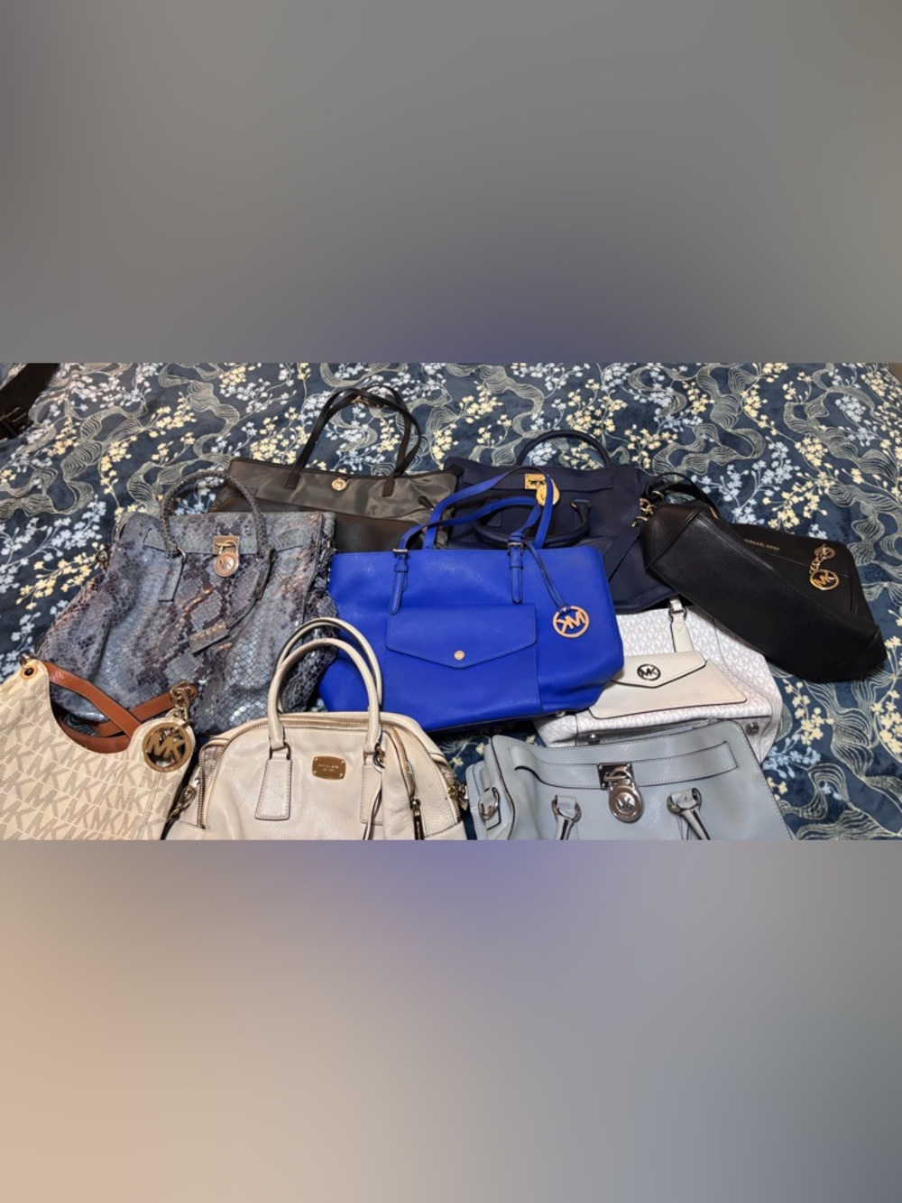Authentic Michael Kors Bundle As Is No Returns No Cancellations no request